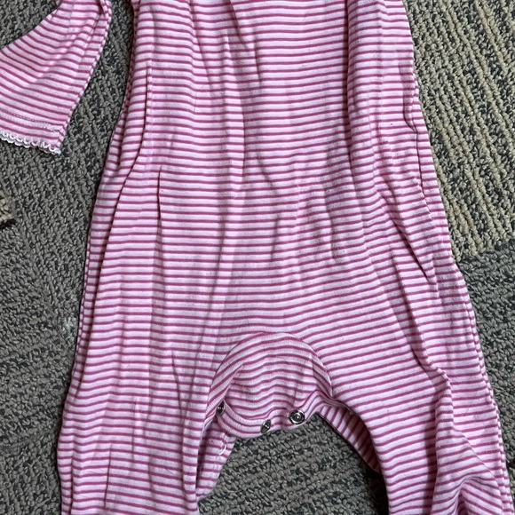 Ralph Lauren pink striped and ruffled onesie - Picture 4 of 4